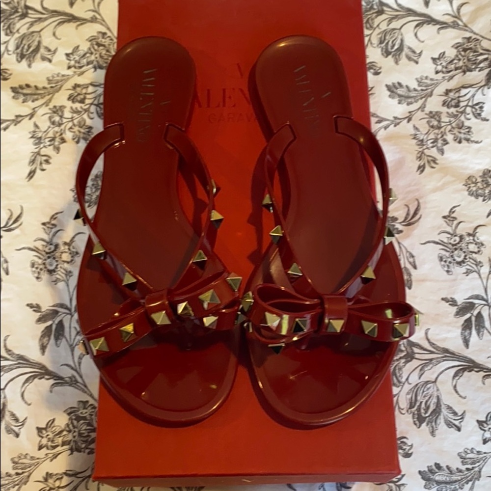 Valentino Authentic RUBBER ROCKSTUD THONG size 6